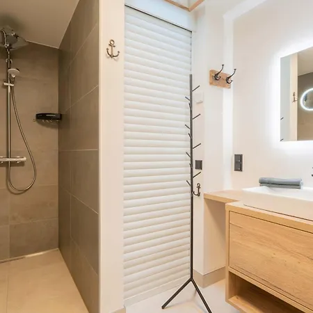 Neywatt 1 Apartamento *